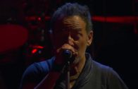 Bruce Springsteen: Dancing in the Dark – AXS TV